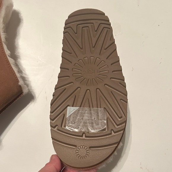 UGG Women’s Greenport Slide - Tan - Picture 4 of 10